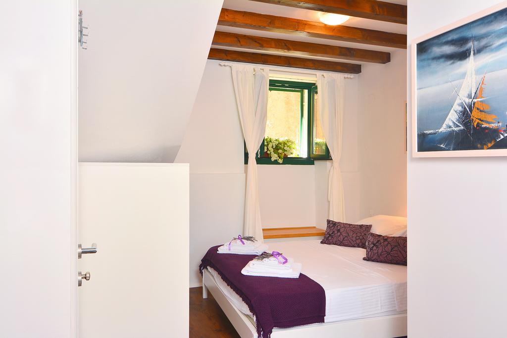 Apartments&Rooms Kampanel Hvar Town Zimmer foto